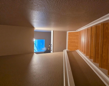 2866 S Oasis Drive - Photo Thumbnail 10