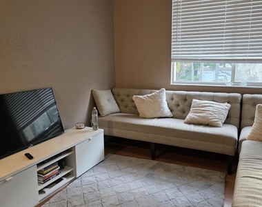 2866 S Oasis Drive - Photo Thumbnail 5