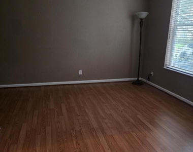 2866 S Oasis Drive - Photo Thumbnail 28