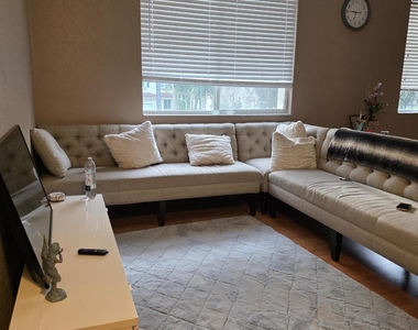 2866 S Oasis Drive - Photo Thumbnail 3