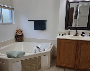 2866 S Oasis Drive - Photo Thumbnail 13