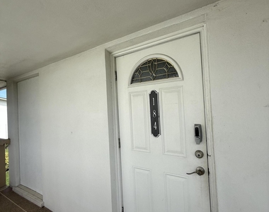 184 Easthampton H - Photo Thumbnail 13