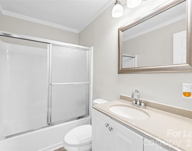257 Jefferson Street - Photo Thumbnail 5