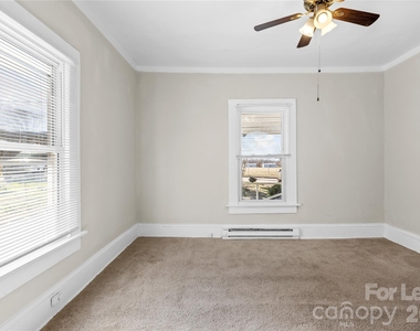 257 Jefferson Street - Photo Thumbnail 16