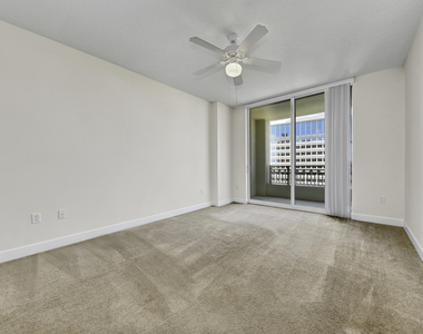 550 Okeechobee Boulevard - Photo Thumbnail 5
