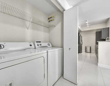 550 Okeechobee Boulevard - Photo Thumbnail 9