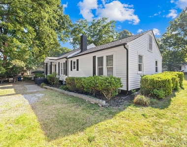 227 N Magnolia Street - Photo Thumbnail 17