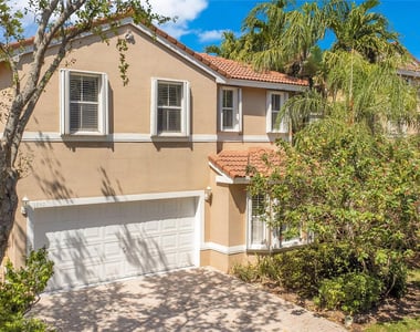 1840 Sweetbay Way - Photo Thumbnail 1