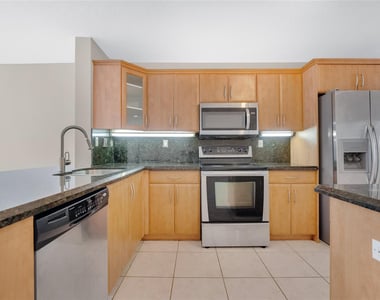 1840 Sweetbay Way - Photo Thumbnail 20