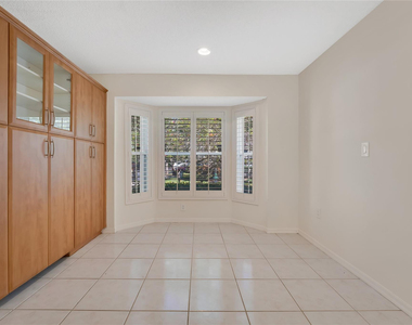 1840 Sweetbay Way - Photo Thumbnail 25