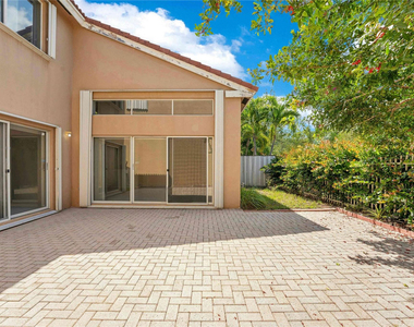 1840 Sweetbay Way - Photo Thumbnail 43
