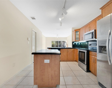 1840 Sweetbay Way - Photo Thumbnail 21