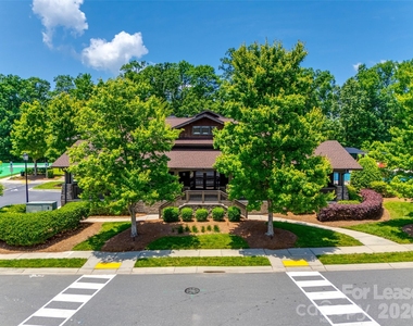 2316 Celandine Way - Photo Thumbnail 29