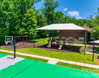 2316 Celandine Way - Photo Thumbnail 35