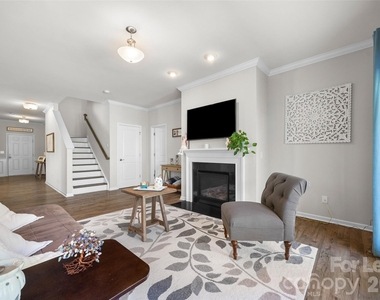 2316 Celandine Way - Photo Thumbnail 5