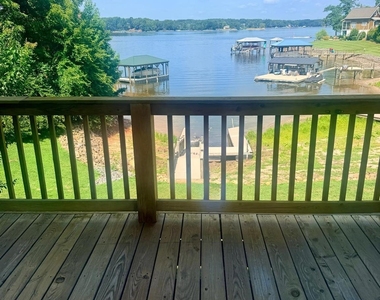 137 Fern Haven Lane - Photo Thumbnail 4