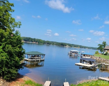137 Fern Haven Lane - Photo Thumbnail 2