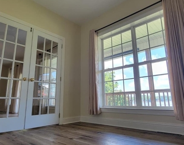 137 Fern Haven Lane - Photo Thumbnail 8