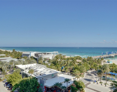 133 N Pompano Beach Boulevard - Photo Thumbnail 16
