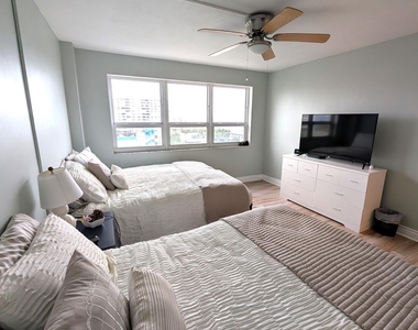 133 N Pompano Beach Boulevard - Photo Thumbnail 10