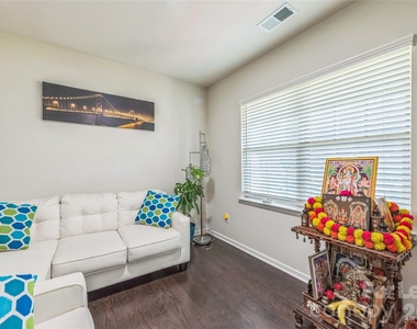 1012 Leland Drive - Photo Thumbnail 19