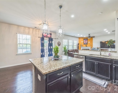 1012 Leland Drive - Photo Thumbnail 10