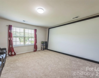 1012 Leland Drive - Photo Thumbnail 37