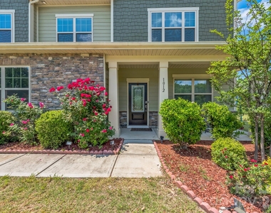 1012 Leland Drive - Photo Thumbnail 1