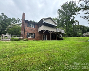 8024 Bradford Lane - Photo Thumbnail 14