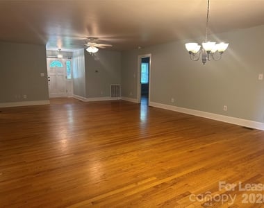 8024 Bradford Lane - Photo Thumbnail 2