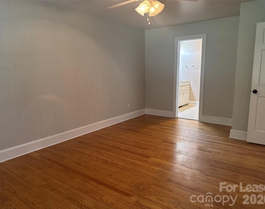 8024 Bradford Lane - Photo Thumbnail 6