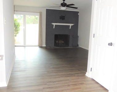 9252 Kings Canyon Drive - Photo Thumbnail 1
