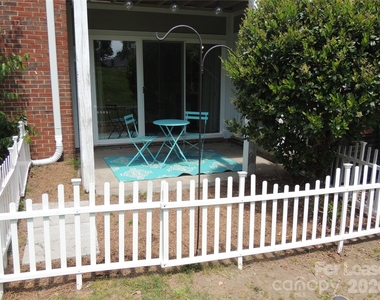 9252 Kings Canyon Drive - Photo Thumbnail 21