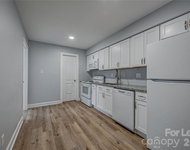 1048 Avondale Road - Photo Thumbnail 4