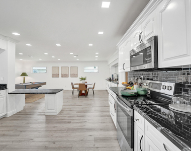 3630 N 55th Avenue - Photo Thumbnail 14