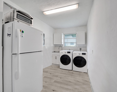 3630 N 55th Avenue - Photo Thumbnail 46