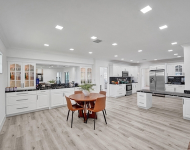 3630 N 55th Avenue - Photo Thumbnail 20