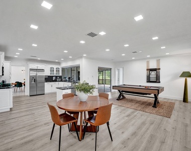 3630 N 55th Avenue - Photo Thumbnail 22