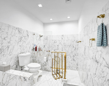 3630 N 55th Avenue - Photo Thumbnail 30