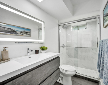 3630 N 55th Avenue - Photo Thumbnail 43