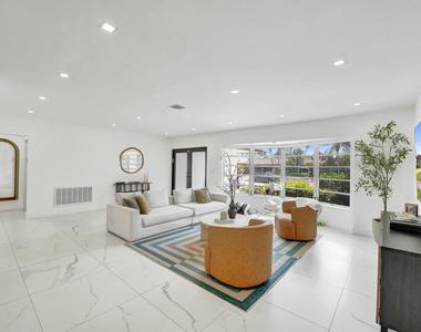 3630 N 55th Avenue - Photo Thumbnail 6