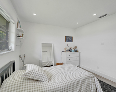 3630 N 55th Avenue - Photo Thumbnail 40