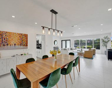 3630 N 55th Avenue - Photo Thumbnail 10