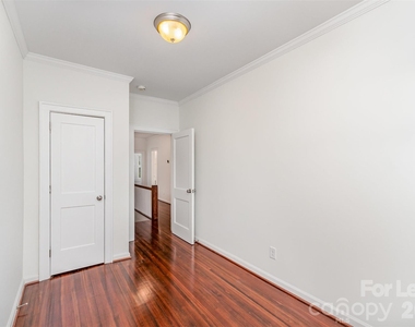 2110 Dartmouth Place - Photo Thumbnail 17