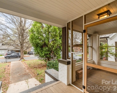 2110 Dartmouth Place - Photo Thumbnail 21