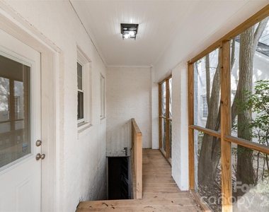 2110 Dartmouth Place - Photo Thumbnail 20