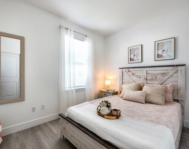 432 Nw 13th Avenue - Photo Thumbnail 15