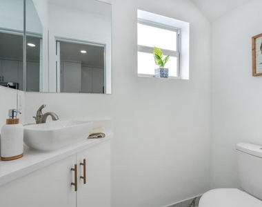 432 Nw 13th Avenue - Photo Thumbnail 7