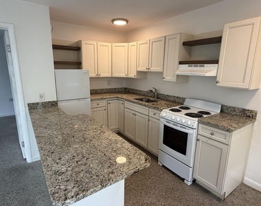 1118 N H Street - Photo Thumbnail 2