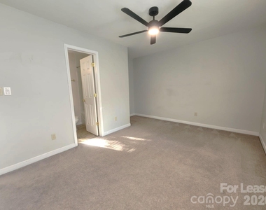 3317 Windsor Drive - Photo Thumbnail 14